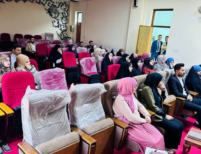 كلية العلوم الاسلامية وبالتنسيق مع وحدة تمكين المرأة تقيم ندوة عن العنف الاسري. 