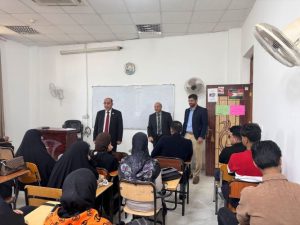 لقاء عميد كلية العلوم الإسلامية في جامعة كربلاء بالطلبة مع بداية الفصل الدراسي الثاني