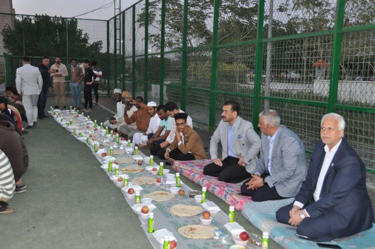 جامعة كربلاء تباشر بتجهيز 1700 وجبة افطار لطلبة الاقسام الداخلية