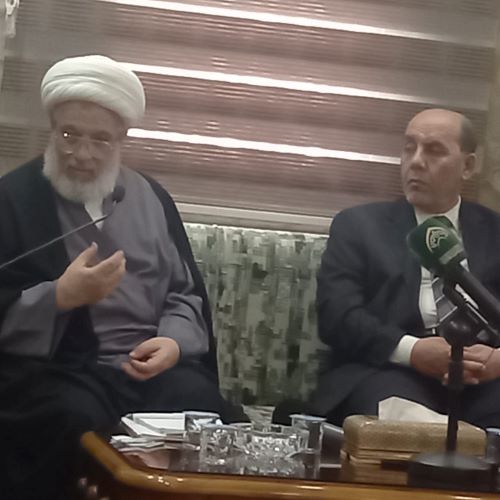 عميد كلية العلوم الاسلامية يلتقي بالمتولي الشرعي للعتبة الحسينية المقدسة