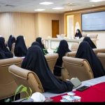 تدريسية من كلية العلوم الاسلامية تشارك  بالملتقى التربوي الثقافي الاول  للاستاذات الجامعيات