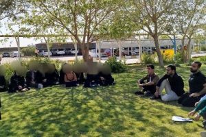 محاضرة “السيرة النبوية” تُغادر الجدران: د. زينب علي تختتم الكورس الثاني في حدائق جامعة كربلاء