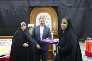 Read more about the article تدريسية من كلية العلوم الإسلامية تلقي كلمة عن دور المرأة في أمسية ثقافية نظمتها القنصلية الإيرانية