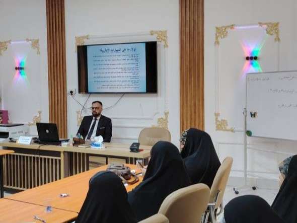 كلية العلوم الإسلامية تقيم دورة تدريبية عن تطوير خطة مشروع” لتعزيز مهارات الطلبة والخريجين