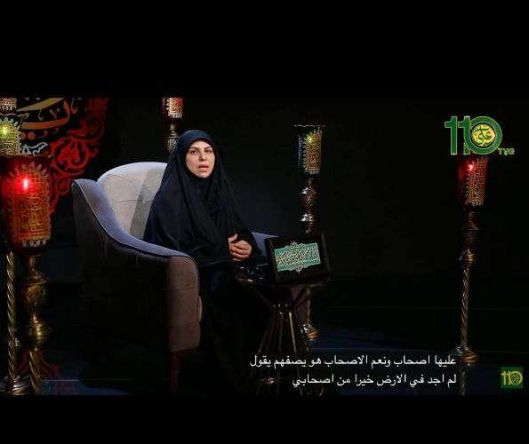 قناة الإمام علي (ع) تستضيف تدريسية من كلية العلوم الإسلامية في حلقة خاصة عن ليلة عاشوراء
استضافت قناة الإمام علي (ع) الفضائية الدكتورة مواهب الخطيب، إحدى تدريسيات كلية العلوم الإسلامية في جامعة كربلاء، في حلقة خاصة حملت عنوان:
“السيدة زينب (ع) ونوايا أصحاب الحسين (ع)”، وذلك ضمن برنامج يُبث بمناسبة ليلة عاشوراء.
وسلطت الدكتورة الخطيب خلال الحلقة الضوء على الدور الرسالي العظيم للسيدة زينب (عليها السلام)، بوصفها شاهدة على واقعة كربلاء وناطقة باسم النهضة الحسينية، مبيّنة أن وعيها، وصبرها، وخطابها بعد الفاجعة، شكّل امتدادا فكريا وروحيا لثورة الإمام الحسين (عليه السلام).
