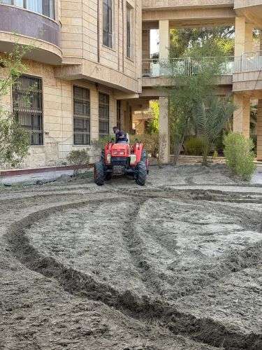 الوحدة الزراعية في كلية العلوم الإسلامية تبادر بزراعة المساحات الفارغة لخلق بيئة صحية وجذابة