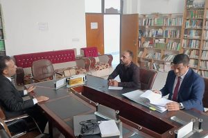 كلية العلوم الإسلامية تستقبل وفد العتبة العباسية  للعمل على فهرسة مكتبة الفراهيدي بنظام “كوها” العالمي