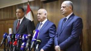 Read more about the article وزارة التعليم العالي والبحث العلمي تعلن تمويل رواتب موظفيها وتؤكد: لا مساس بقانون الخدمة الجامعية