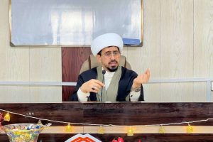 تدريسي من كلية العلوم الإسلامية يشارك في ندوة بكلية الصيدلة في جامعة كربلاء